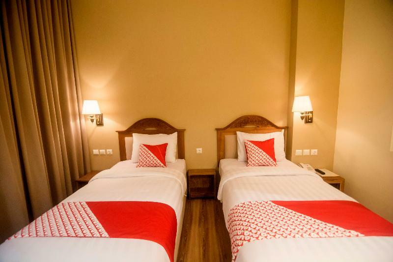 Ndalem Nuriyyat Villa, Spa & Skin Care Слеман Экстерьер фото