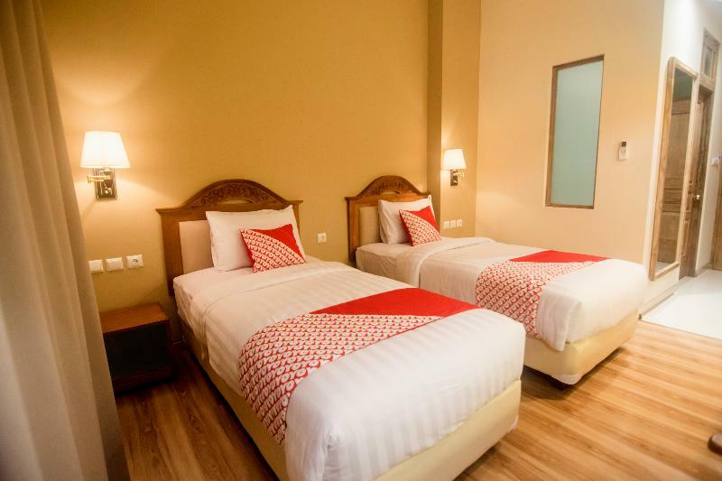 Ndalem Nuriyyat Villa, Spa & Skin Care Слеман Экстерьер фото