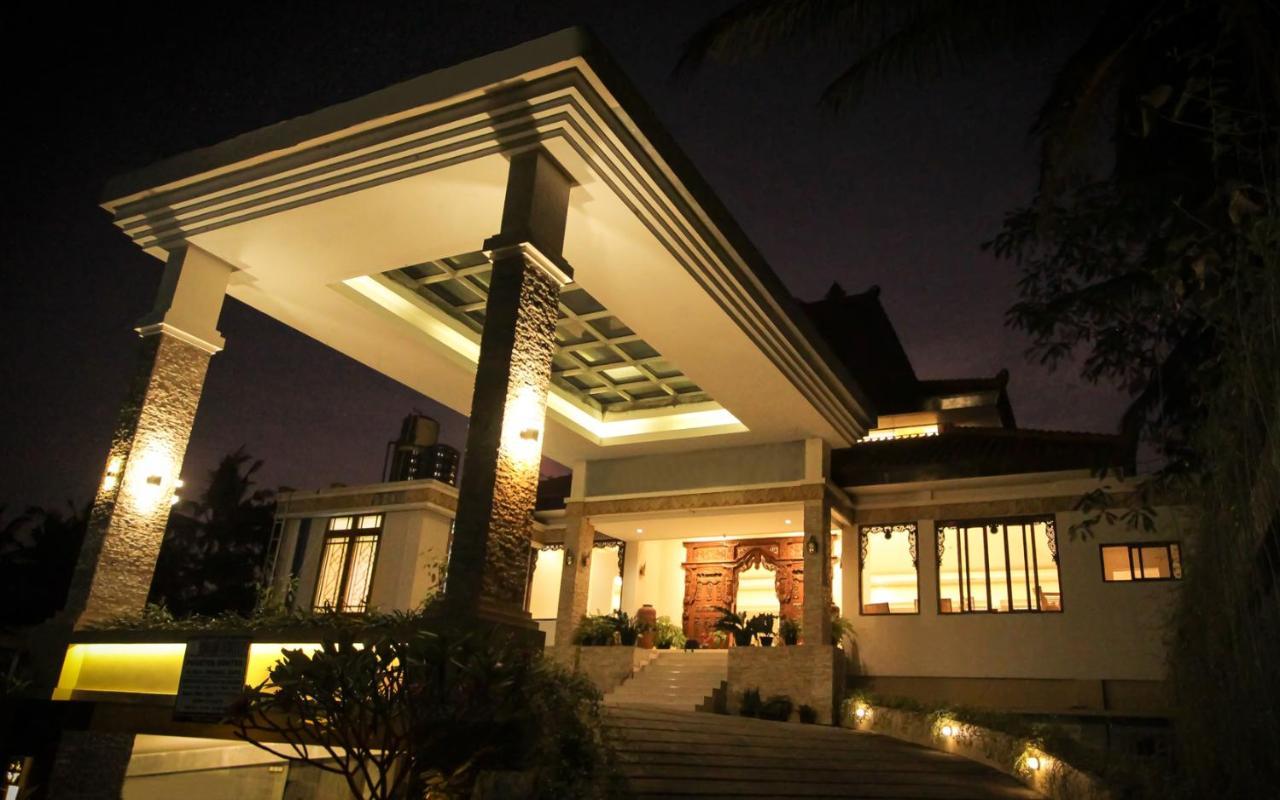 Ndalem Nuriyyat Villa, Spa & Skin Care Слеман Экстерьер фото